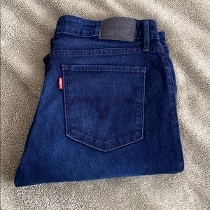 Levi’s 711 skinny jeans